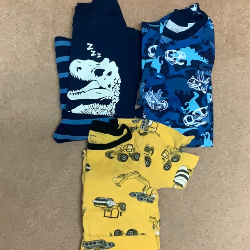 Lot of 3 boys pjs